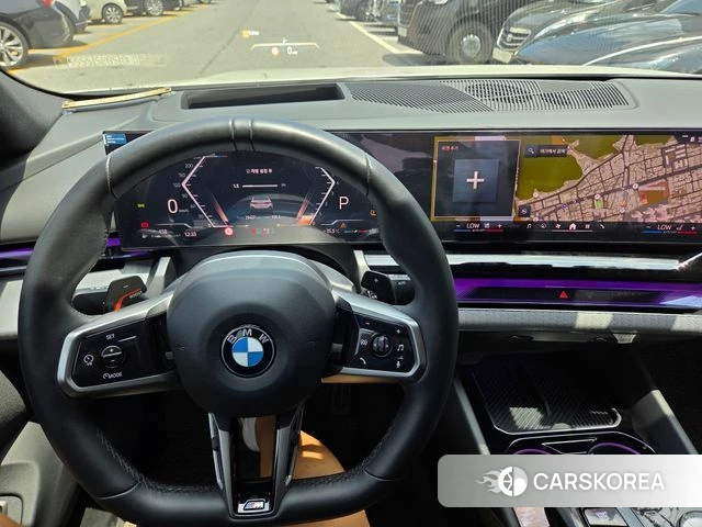 BMW 5 Series (G60) 2024 Белый из Кореи, фото 3