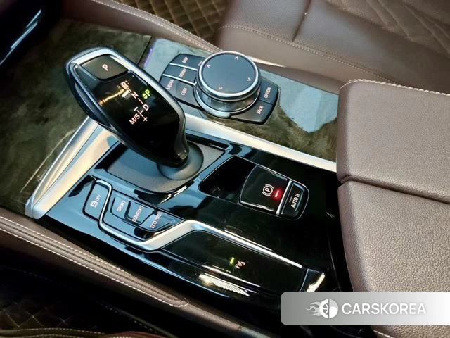 BMW 5 series 2024 Черный из Китая, фото 6