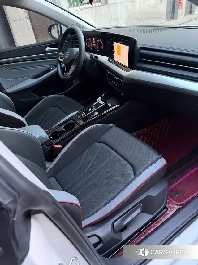 Volkswagen Lingdu 2022 Белый из Китая, фото 3