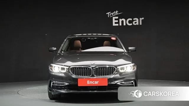 BMW 5 Series (G30) id 3519928 из Кореи 13