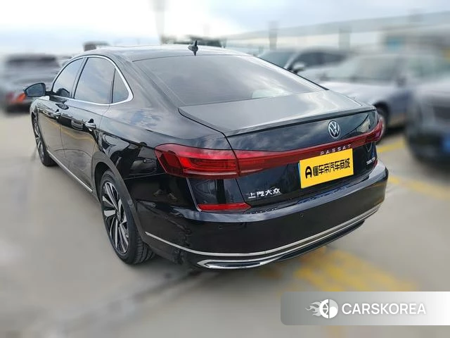 Volkswagen Passat 2025 Черный из Китая, фото 3