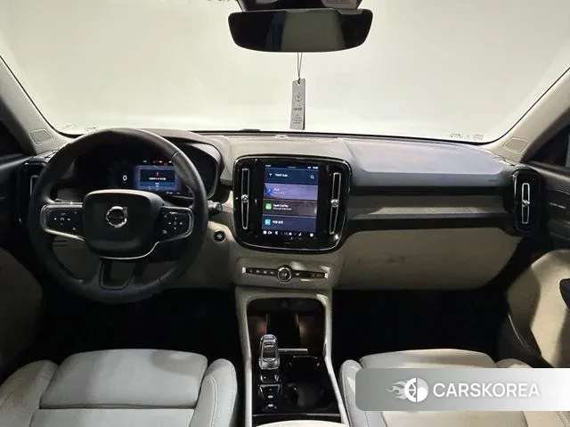 Volvo XC40 2025 Белый из Кореи, фото 3
