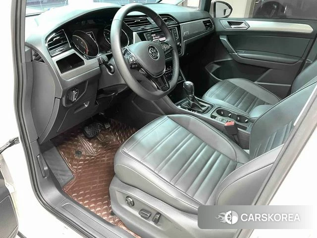 Volkswagen Touran L id 4353673 из Китая 12
