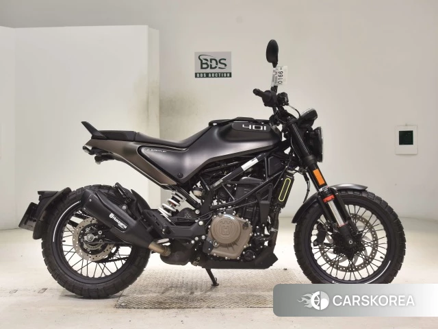 Проданный Husqvarna SVARTPILEN 401 2022 из Японии