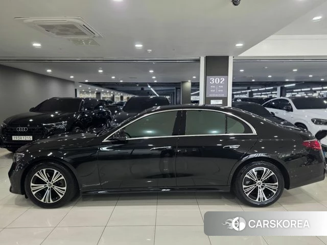 Mercedes-Benz E-Class W214 2025 Черный из Кореи, фото 5