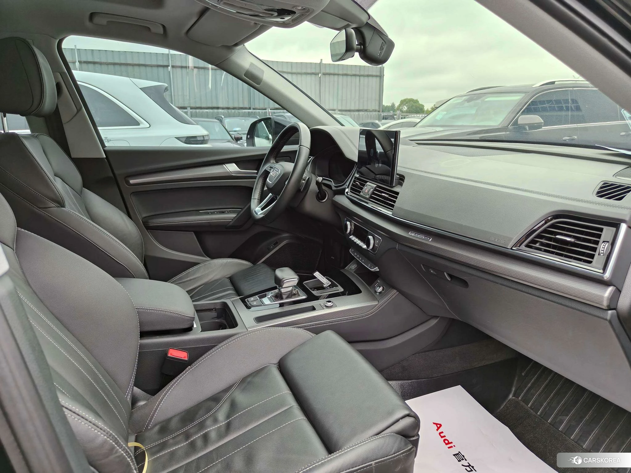 Audi Q5L id 4467576 из Китая 13
