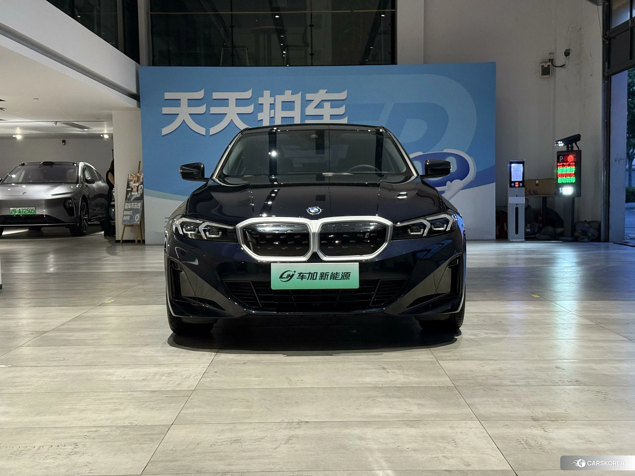 BMW i3 2023 Черный из Китая, фото 3