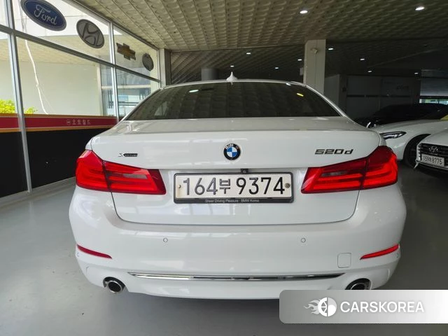 BMW 5 Series (G30) id 4366444 из Кореи 13