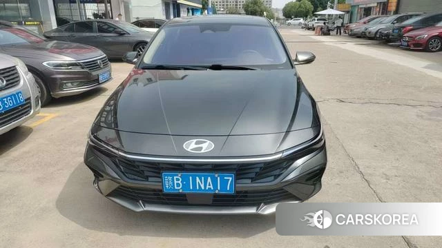 Hyundai Elantra 2024 Черный из Китая, фото 3