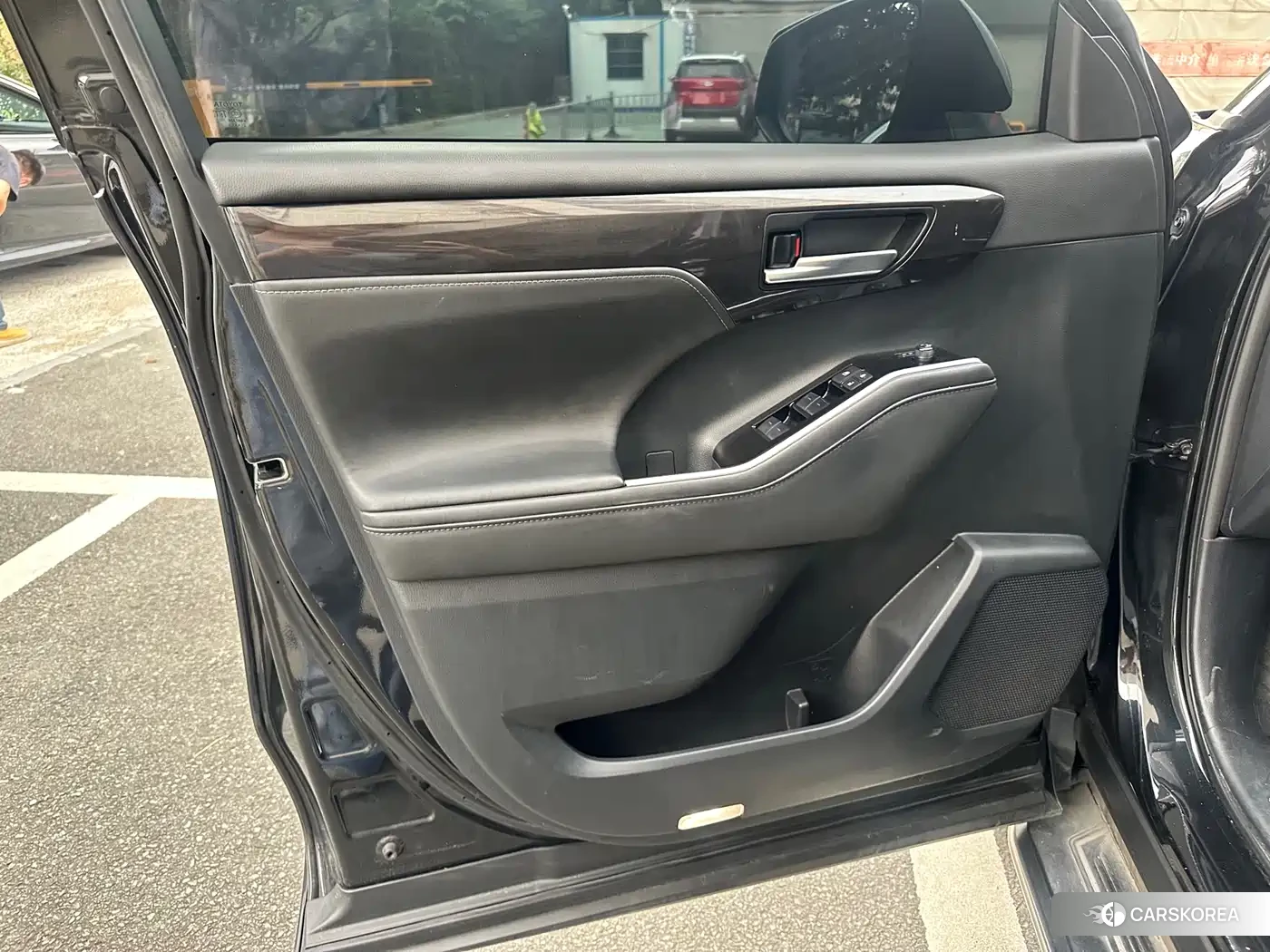 Toyota Crown id 4576806 из Китая 10