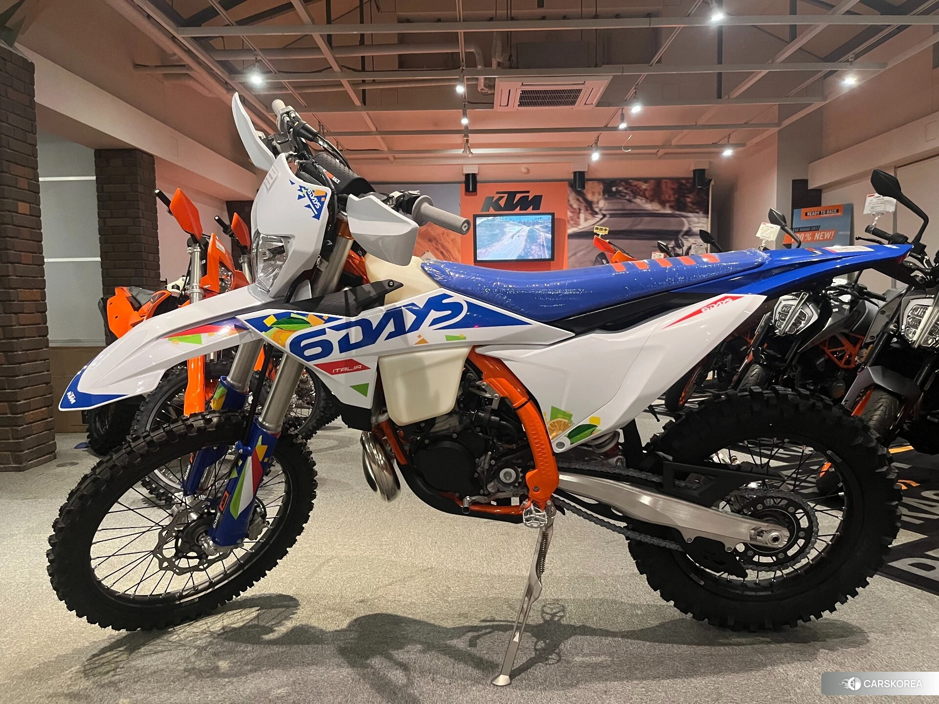 KTM 300EXC SIXDAYS 2026 из Японии, фото 3