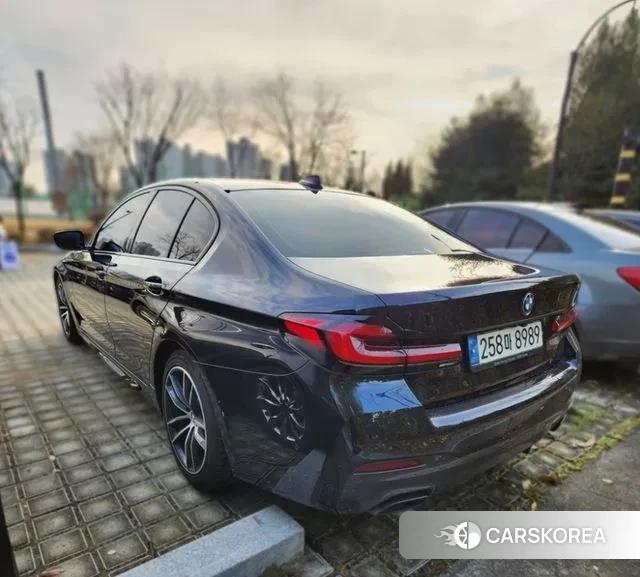 BMW 5 Series (G30) 2022 Черный из Кореи, фото 3