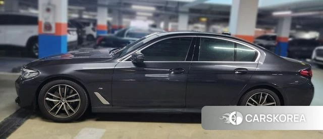 BMW 5 Series (G30) 2023 Серый из Кореи, фото 5