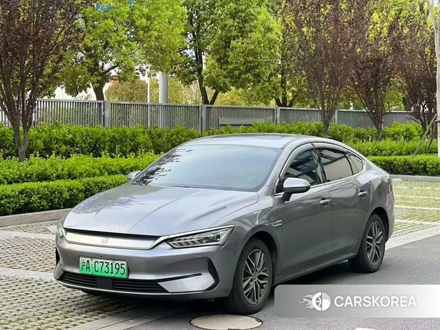 BYD Qin PLUS EV 2023 Серебристо-серый из Китая, фото 3