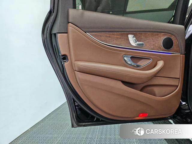 Mercedes-Benz E-class id 4209328 из Китая 13