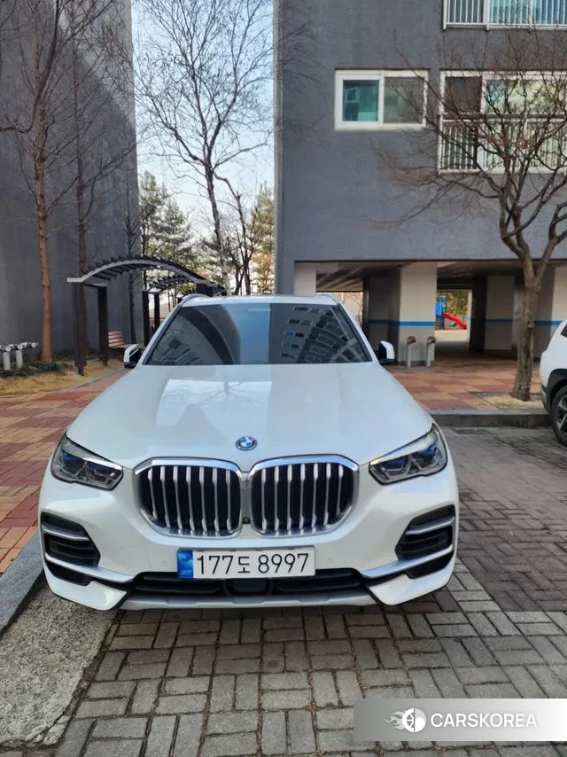 BMW X5 (G05) 2022 Жемчужный цвет из Кореи, фото 4