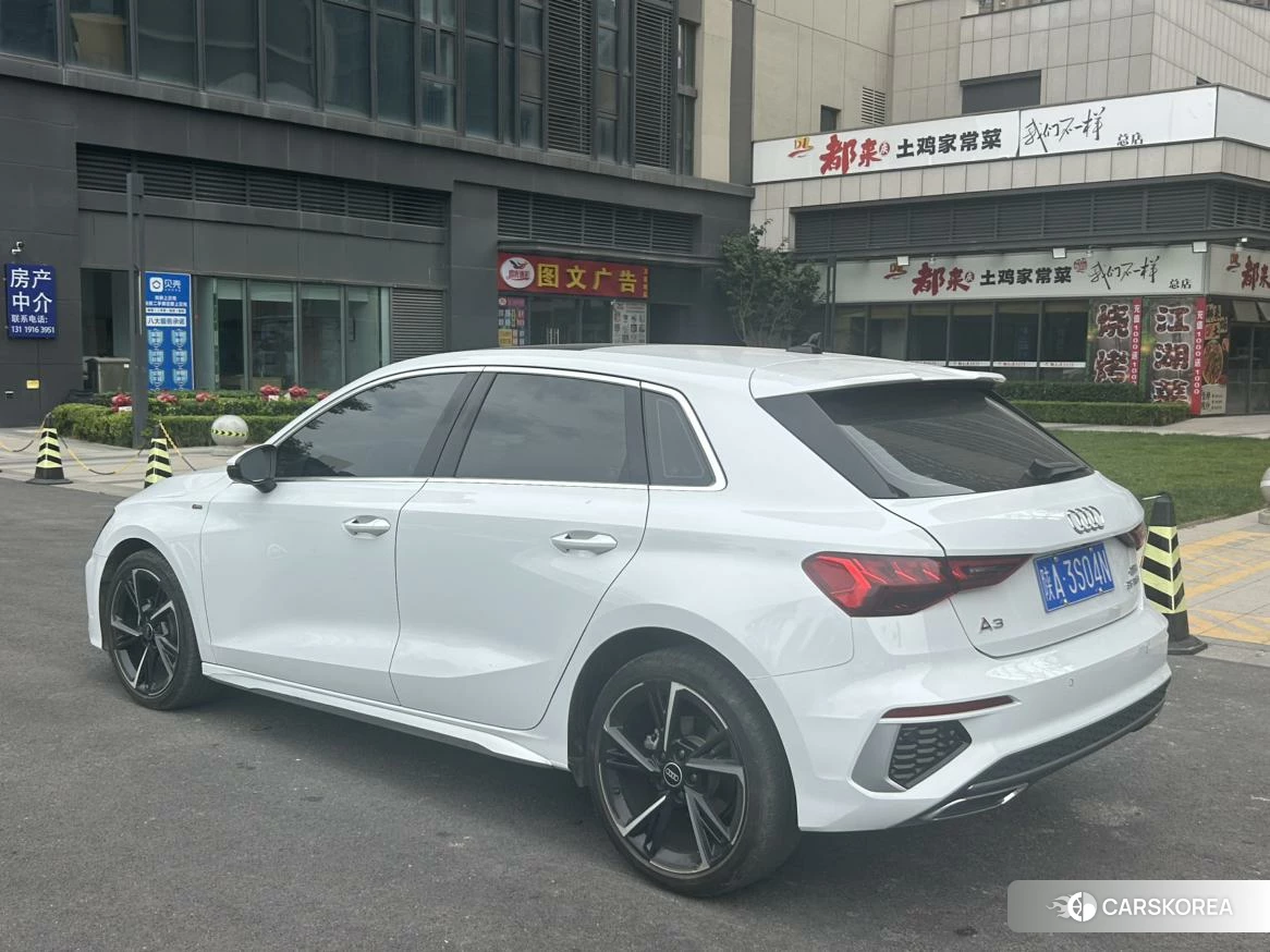 Audi A3 2023 Белый из Китая, фото 3