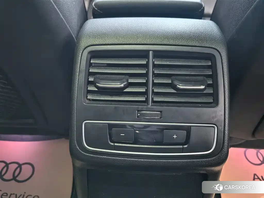Audi A4L id 4576588 из Китая 13