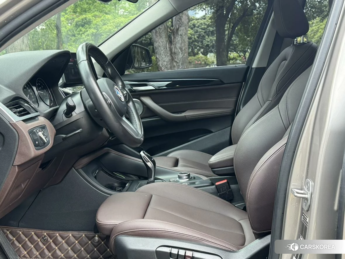 BMW X1 2021 Серебристо-серый из Китая, фото 5