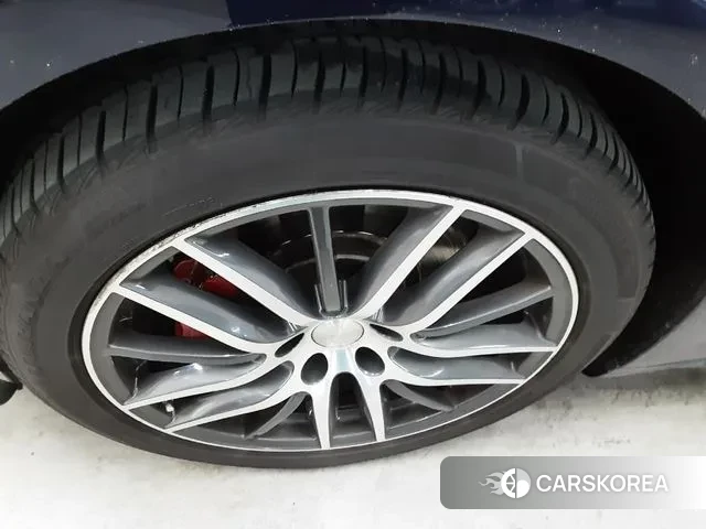 Maserati Ghibli id 2971213 из Кореи 12