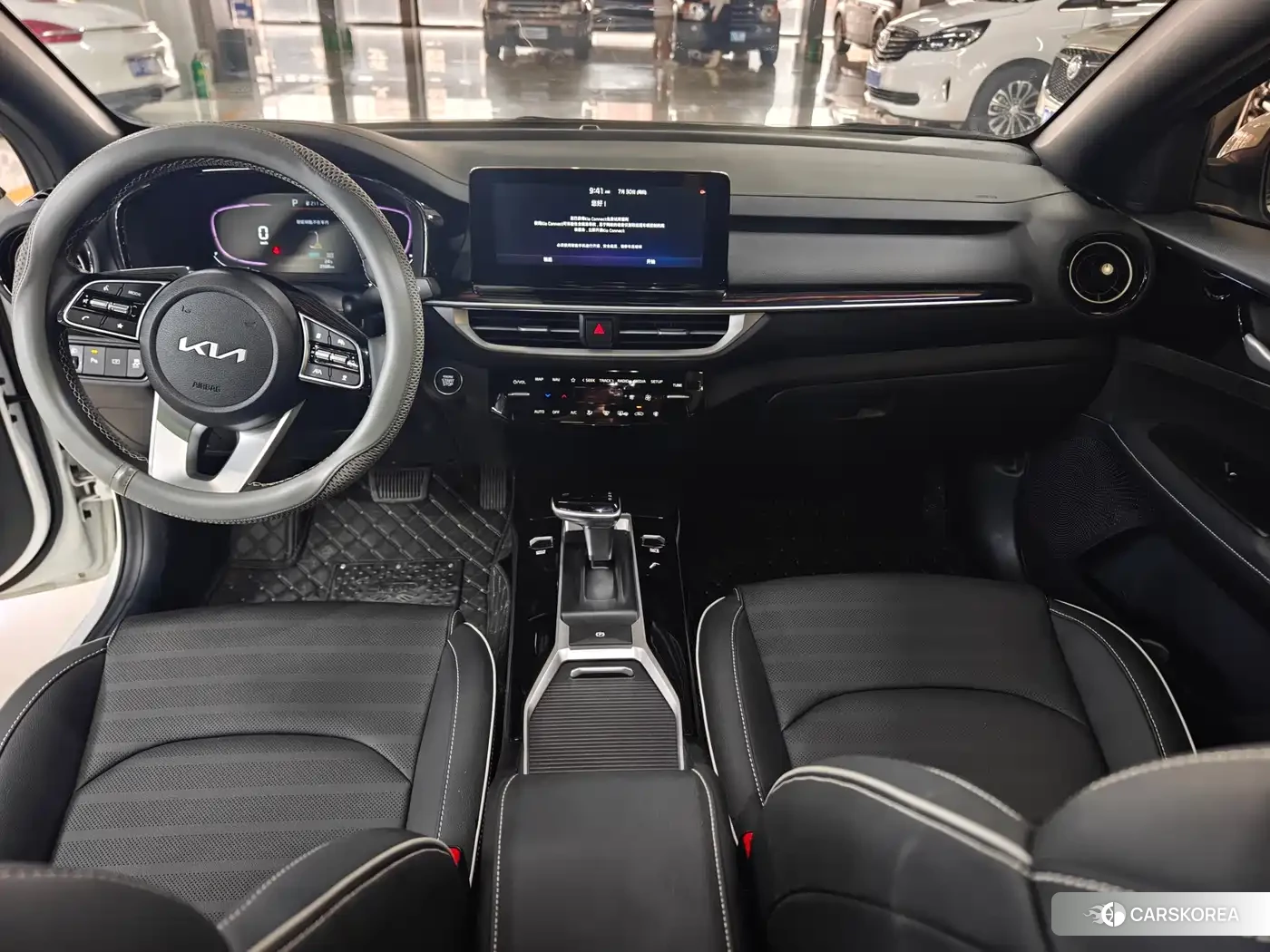 Kia K3 2025 Белый из Китая, фото 3