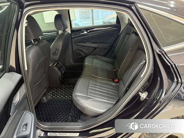 Volkswagen Passat id 4334945 из Китая 16