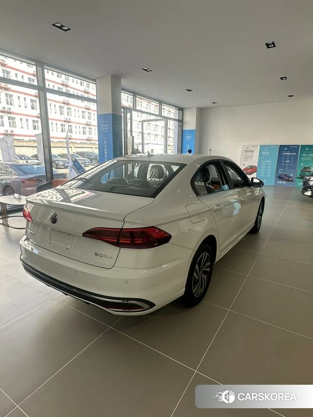 Volkswagen Bora 2025 Белый из Китая, фото 6