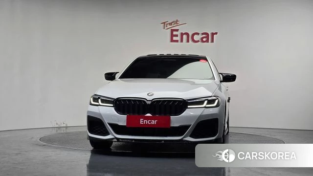 BMW 5 Series (G30) id 3910217 из Кореи 13