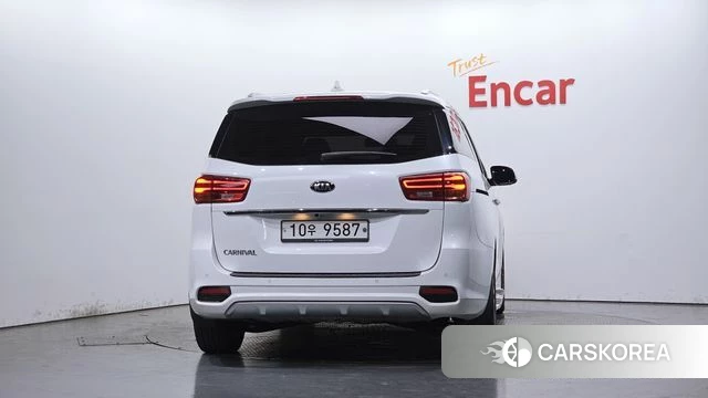 Kia The New Carnival id 4765139 из Кореи 23