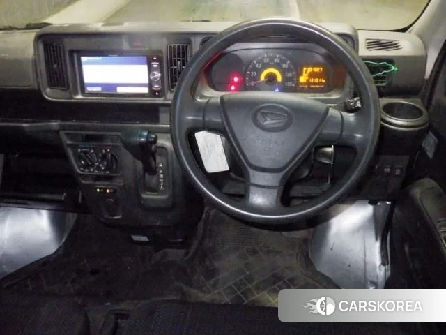 Daihatsu Hijet Cargo 2018 из Японии, фото 3