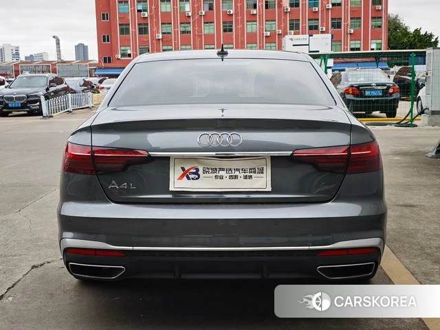 Audi A4L id 4313938 из Китая 10