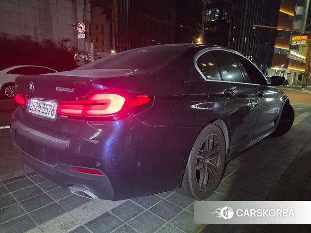 BMW 5 Series (G30) 2021 Черный из Кореи, фото 3