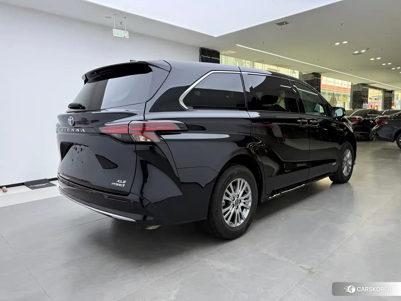 Toyota Sienna id 4629620 из Китая 11