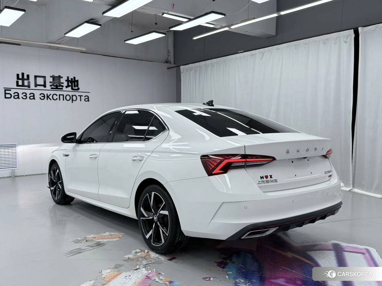 Skoda Octavia 2022 Белый из Китая, фото 3
