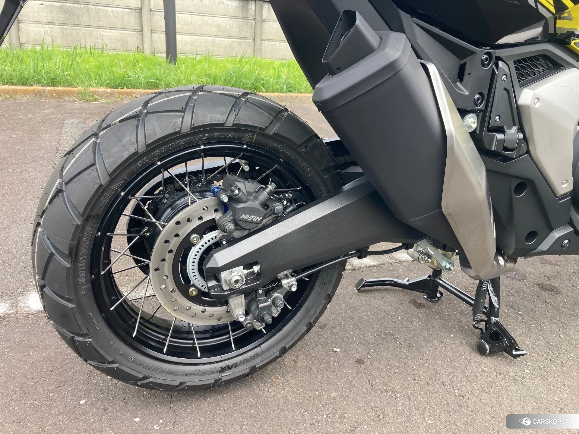 Honda X-ADV 750 id 3948890 из Японии 8