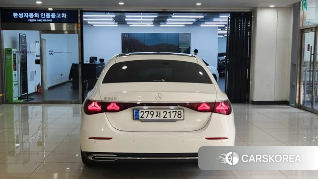 Mercedes-Benz E-Class W214 id 4222653 из Кореи 13