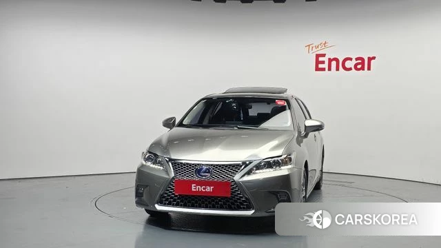 Lexus CT200h id 4371899 из Кореи 23