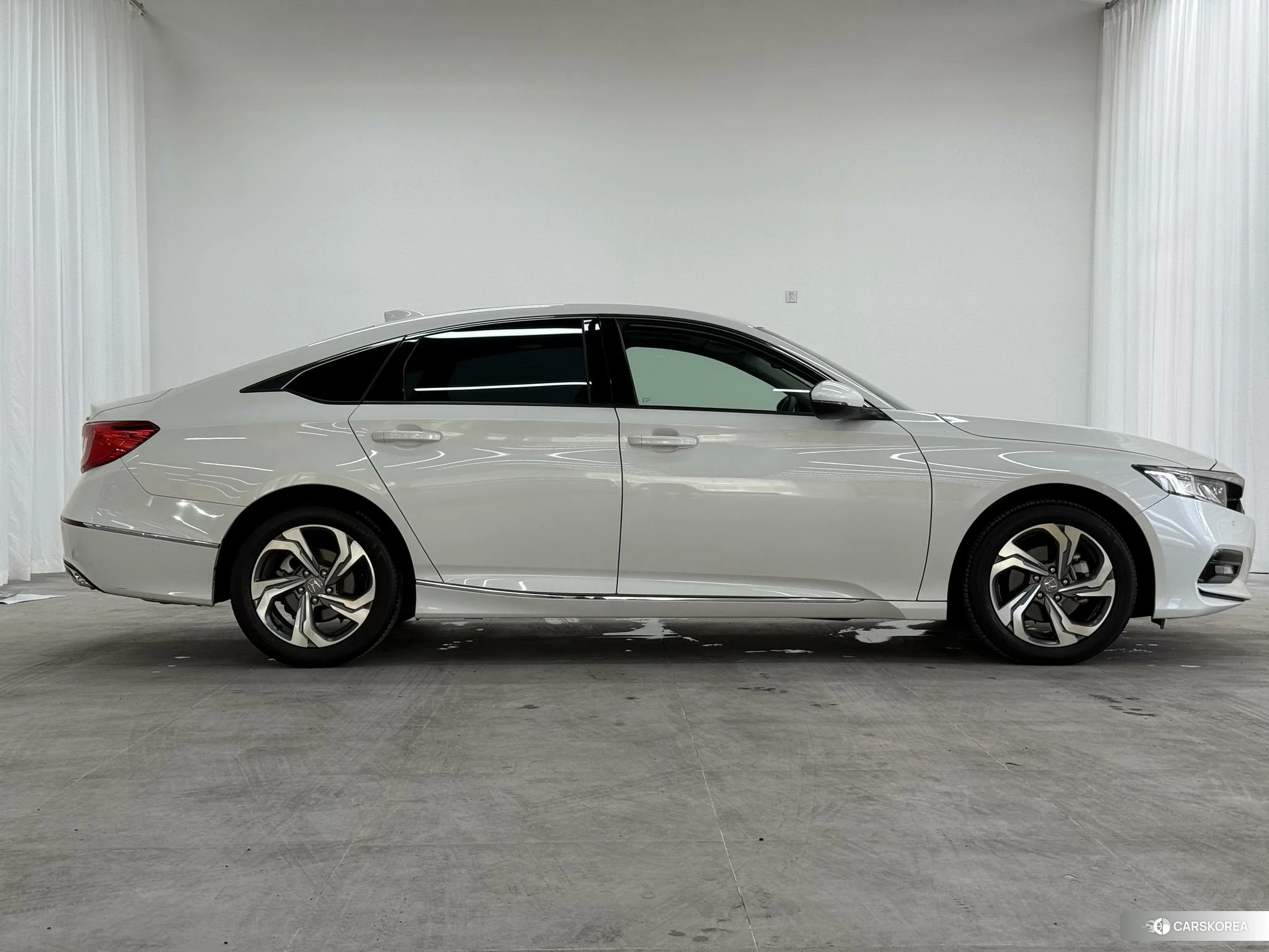 Honda Accord id 4510996 из Китая 13