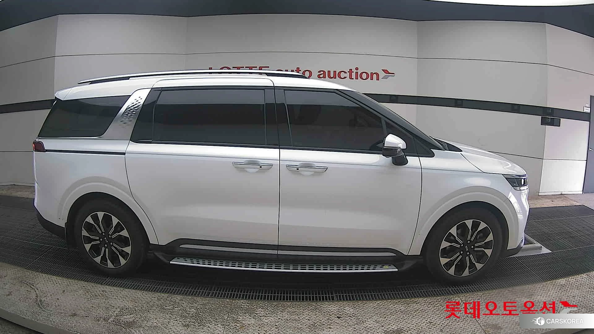 Kia Carnival Limousine id 3888376 из Кореи 23