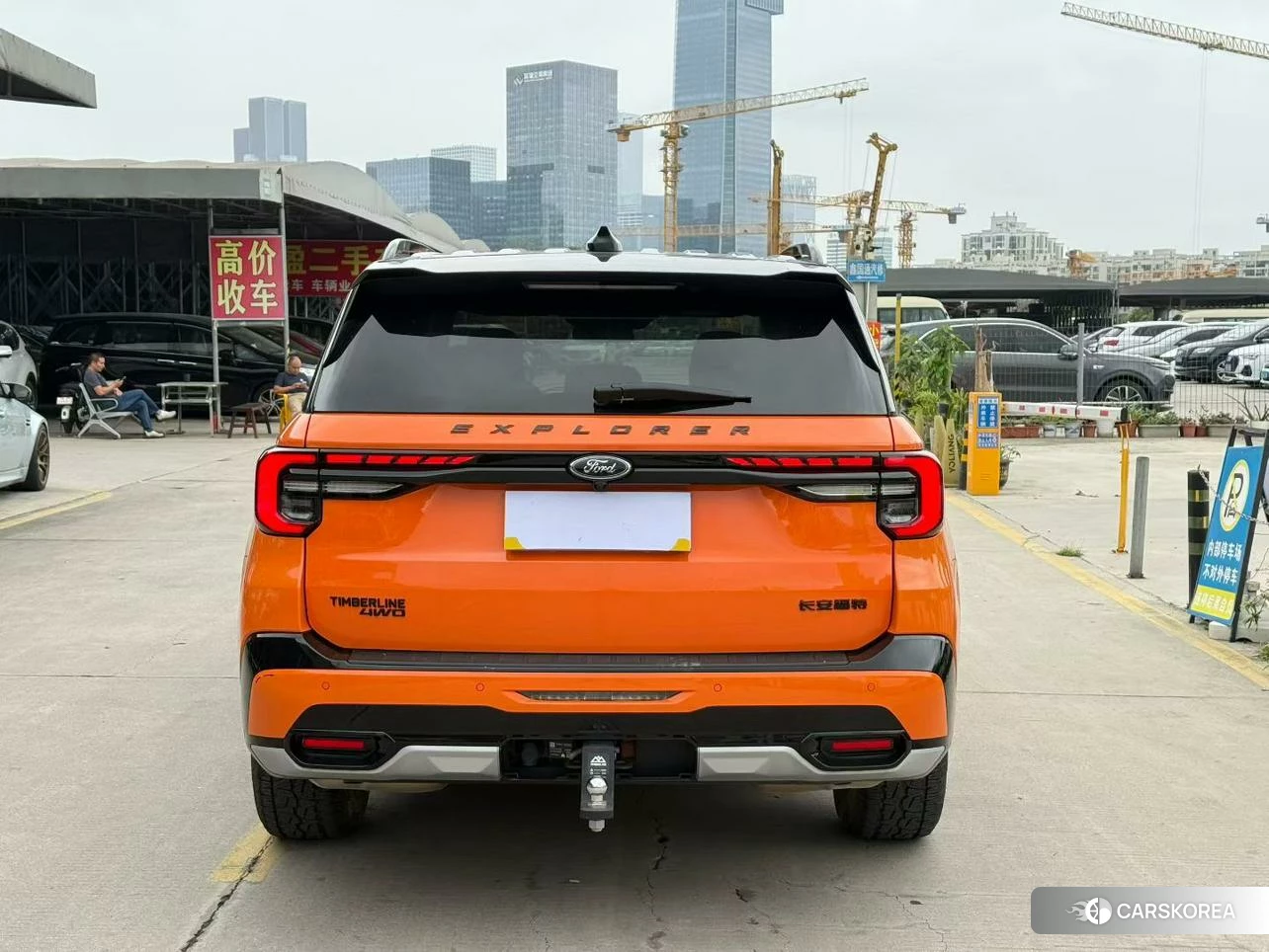 Ford Explorer 2024 Оранжевый из Китая, фото 3