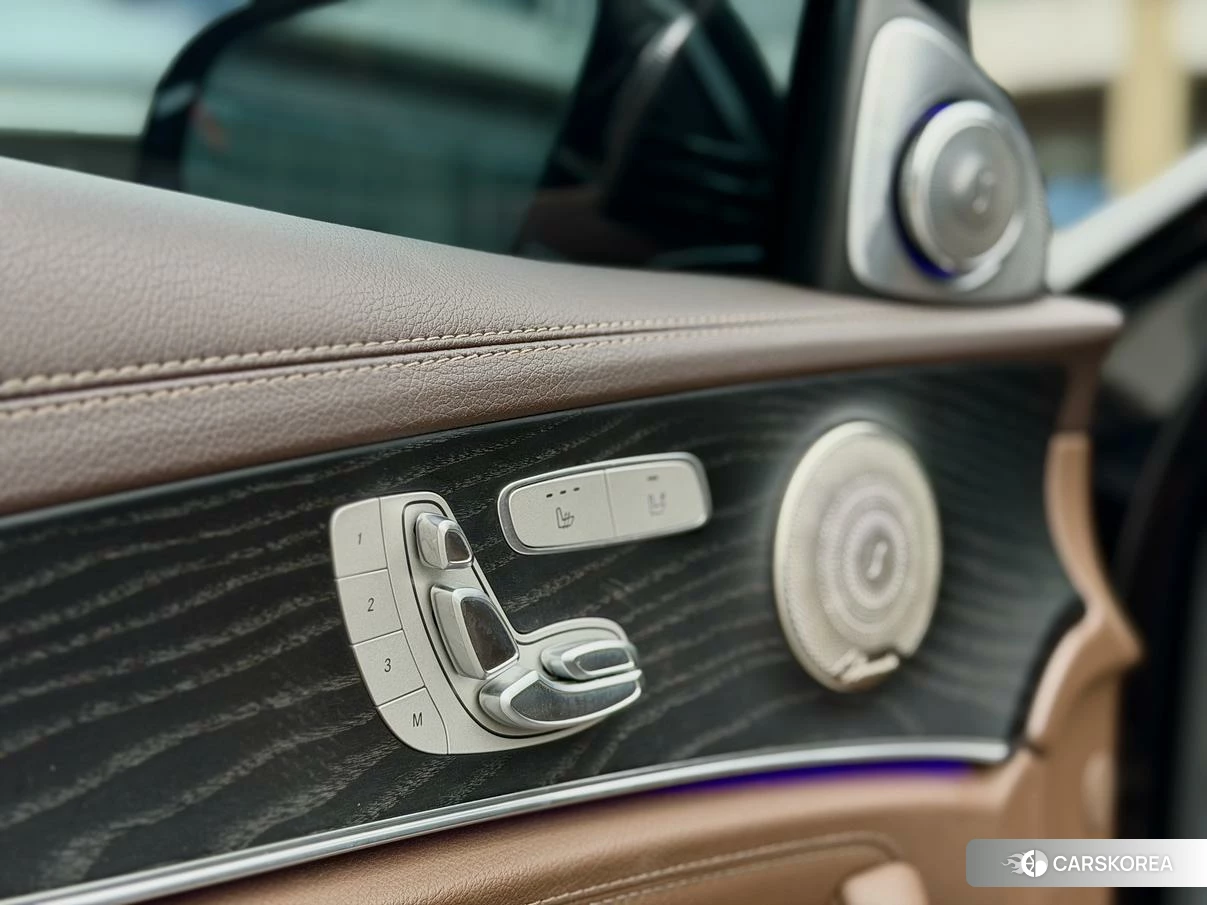 Mercedes-Benz E-class id 4441107 из Китая 10