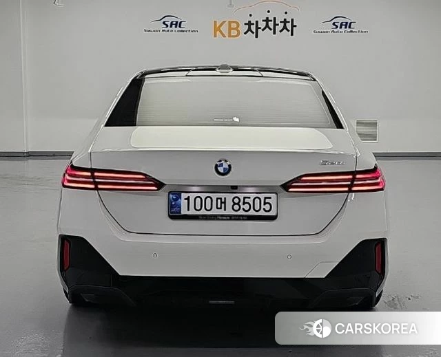 BMW 5 Series (G60) id 4623464 из Кореи 13