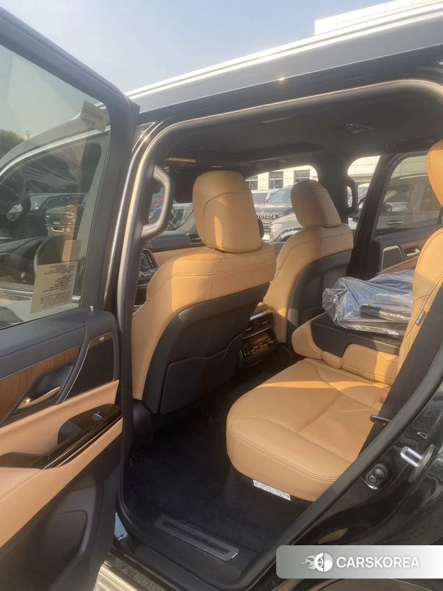 Lexus LX 2024 Черный из Китая, фото 4