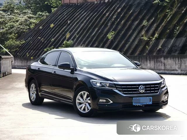 Volkswagen Passat id 4258911 из Китая 8