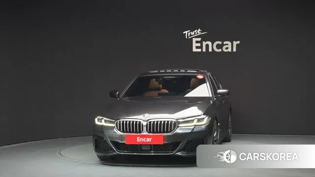 BMW 5 Series (G30) id 3322475 из Кореи 13