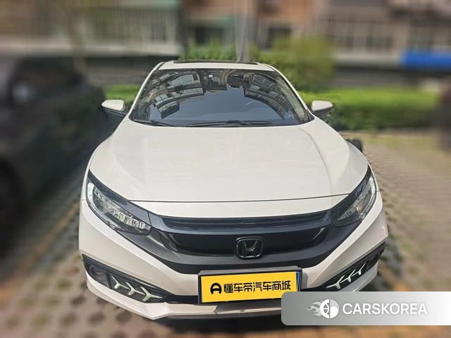 Honda Civic 2021 Белый из Китая, фото 3