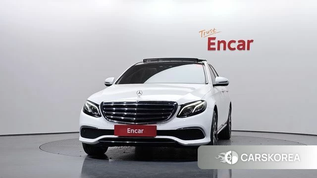 Mercedes-Benz E-Class W213 id 4269571 из Кореи 23