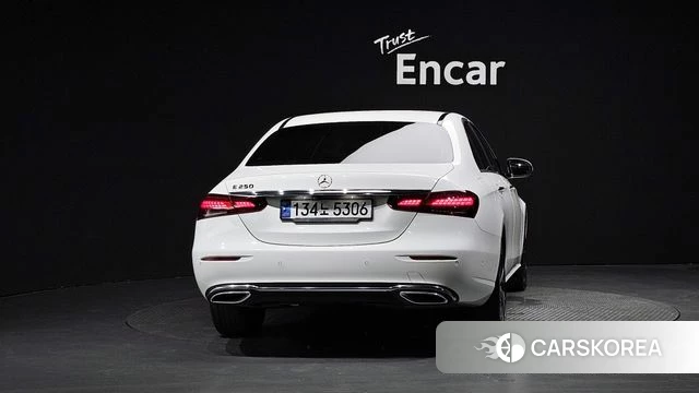 Mercedes-Benz E-Class W213 id 4519370 из Кореи 23