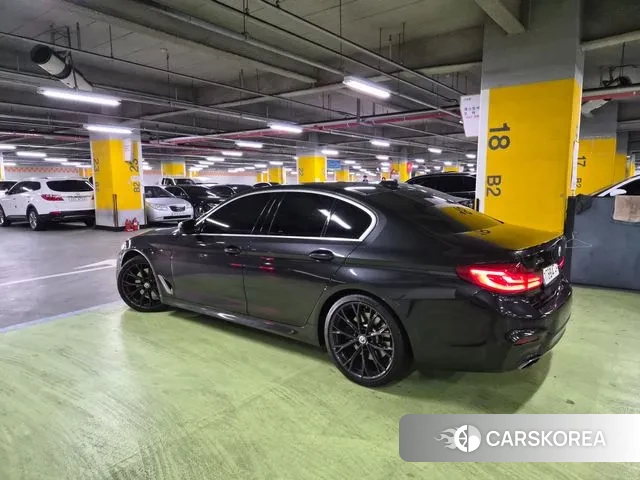 BMW 5 Series (G30) id 3676959 из Кореи 13