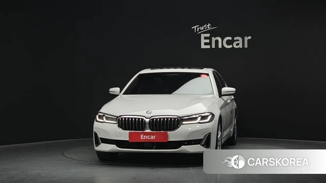 BMW 5 Series (G30) id 3838619 из Кореи 13